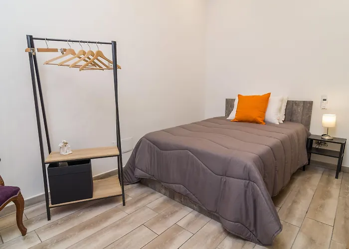Bed and Breakfast Giù al Centro Napoli